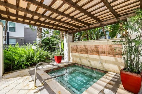 Copropriété à vendre à Fort Lauderdale, Floride: 2 chambres, 111.11 m2 № 1360271 - photo 26