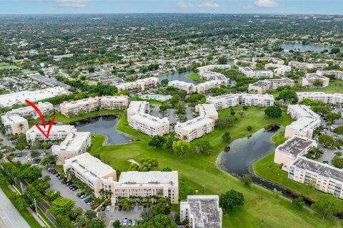 Copropriété à vendre à Sunrise, Floride: 2 chambres, 130.06 m2 № 1360243 - photo 30