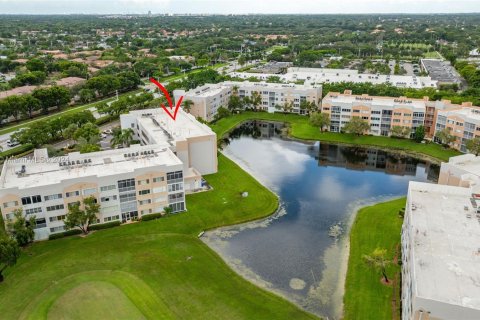 Copropriété à vendre à Sunrise, Floride: 2 chambres, 130.06 m2 № 1360243 - photo 29