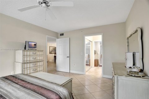 Copropriété à vendre à Sunrise, Floride: 2 chambres, 130.06 m2 № 1360243 - photo 21