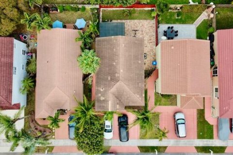 Casa en venta en Margate, Florida, 3 dormitorios, 146.69 m2 № 1018084 - foto 7