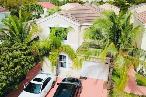 Villa ou maison à vendre à Margate, Floride: 3 chambres, 146.69 m2 № 1018084 - photo 8