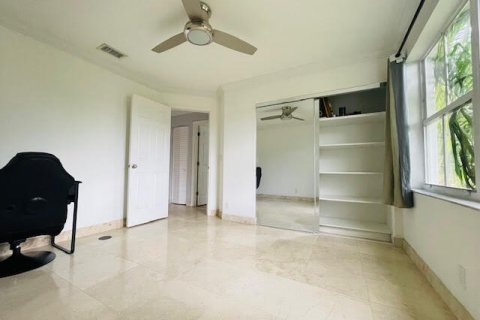 House in Margate, Florida 3 bedrooms, 146.69 sq.m. № 1018084 - photo 11