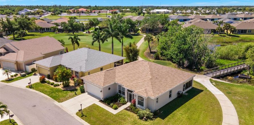 Villa ou maison à Punta Gorda, Floride 3 chambres, 154.78 m2 № 1205361