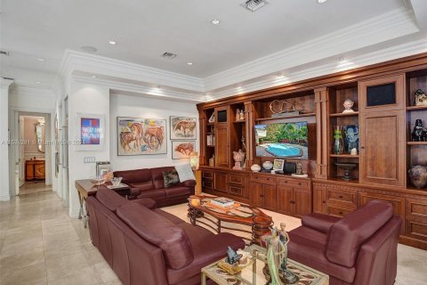 Villa ou maison à vendre à Golden Beach, Floride: 5 chambres, 446.86 m2 № 1037716 - photo 20