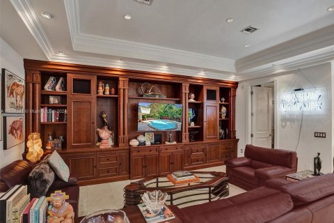 Villa ou maison à vendre à Golden Beach, Floride: 5 chambres, 446.86 m2 № 1037716 - photo 19
