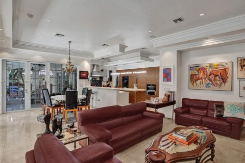 Villa ou maison à vendre à Golden Beach, Floride: 5 chambres, 446.86 m2 № 1037716 - photo 22