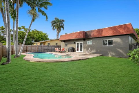 Villa ou maison à vendre à Dania Beach, Floride: 2 chambres, 113.99 m2 № 1225003 - photo 17