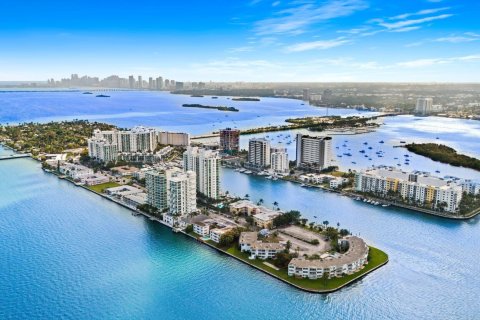 Copropriété à vendre à Miami Beach, Floride: 3 chambres, 170.94 m2 № 1074622 - photo 1