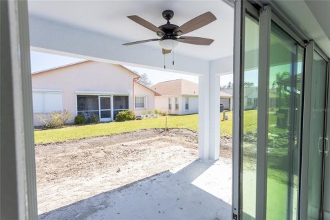 House in Port Charlotte, Florida 3 bedrooms, 140.38 sq.m. № 1416995 - photo 8