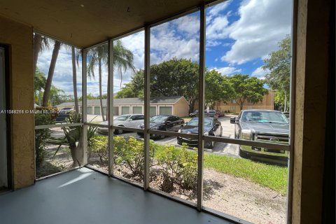 Copropriété à vendre à Pompano Beach, Floride: 3 chambres, 108.7 m2 № 1050537 - photo 6