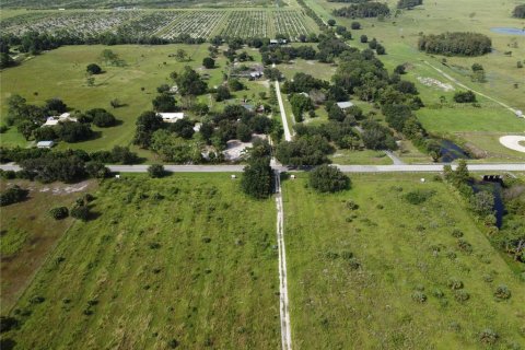 Terreno en venta en Alva, Florida № 1400487 - foto 4