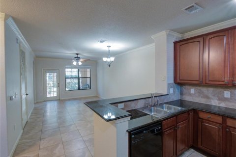 Condo in Davenport, Florida, 2 bedrooms  № 1400555 - photo 9