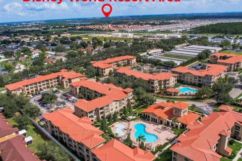 Condo in Davenport, Florida, 2 bedrooms  № 1400555 - photo 2