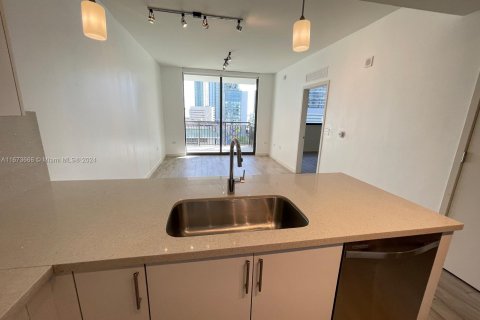 Condominio en alquiler en Miami, Florida, 1 dormitorio, 62.62 m2 № 1396846 - foto 20