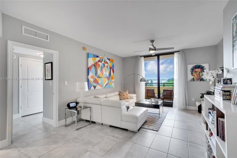 Condominio en venta en Fort Lauderdale, Florida, 2 dormitorios, 117.89 m2 № 1396892 - foto 14