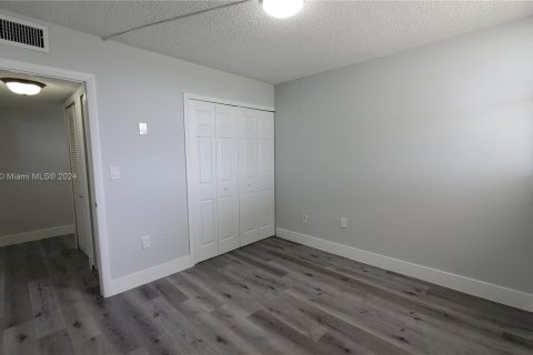 Copropriété à vendre à Miami, Floride: 2 chambres, 100.89 m2 № 1384101 - photo 22