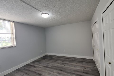 Copropriété à vendre à Miami, Floride: 2 chambres, 100.89 m2 № 1384101 - photo 16