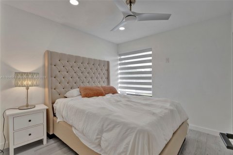 Adosado en venta en Miami, Florida, 3 dormitorios, 124.49 m2 № 1360485 - foto 24