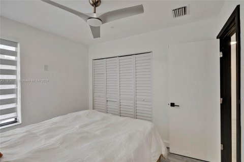 Adosado en venta en Miami, Florida, 3 dormitorios, 124.49 m2 № 1360485 - foto 27