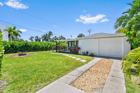 Villa ou maison à vendre à Lake Worth, Floride: 2 chambres, 124.58 m2 № 1222582 - photo 11