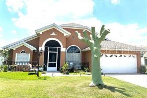 Villa ou maison à vendre à Kissimmee, Floride: 3 chambres, 162.76 m2 № 1322574 - photo 1