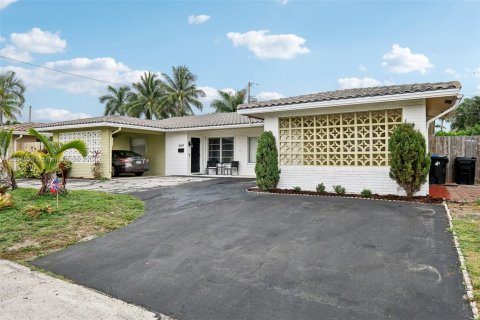 House in Fort Lauderdale, Florida 2 bedrooms, 122.91 sq.m. № 1347838 - photo 2