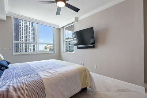 Condo in Fort Lauderdale, Florida, 2 bedrooms  № 1413735 - photo 23