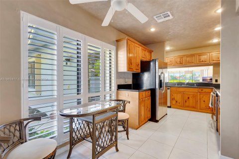 Townhouse in Palm Beach Gardens, Florida 2 bedrooms, 168.9 sq.m. № 1375770 - photo 28