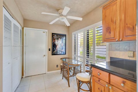 Townhouse in Palm Beach Gardens, Florida 2 bedrooms, 168.9 sq.m. № 1375770 - photo 27