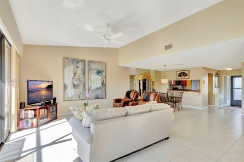 Adosado en venta en Palm Beach Gardens, Florida, 2 dormitorios, 168.9 m2 № 1375770 - foto 19