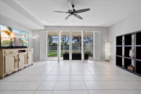 Townhouse in Palm Beach Gardens, Florida 3 bedrooms, 145.86 sq.m. № 1057833 - photo 28