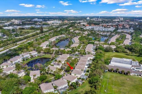 Townhouse in Palm Beach Gardens, Florida 3 bedrooms, 145.86 sq.m. № 1057833 - photo 10