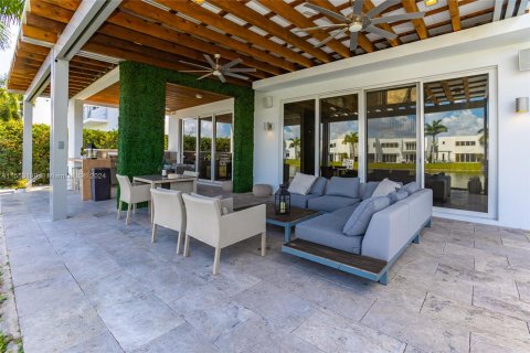 Villa ou maison à vendre à Doral, Floride: 5 chambres, 429.95 m2 № 1073059 - photo 15
