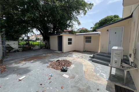 Propiedad comercial en venta en Miami, Florida, 182.46 m2 № 1241229 - foto 22