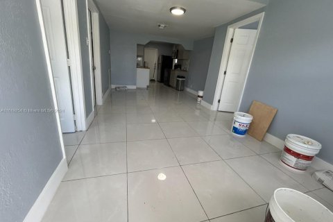 Immobilier commercial à vendre à Miami, Floride: 182.46 m2 № 1241229 - photo 5