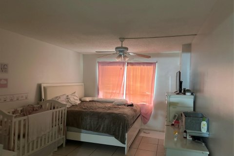 Condo in Deerfield Beach, Florida, 2 bedrooms  № 1079427 - photo 6