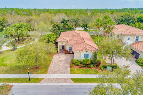 House in Jupiter, Florida 4 bedrooms, 216.83 sq.m. № 1043050 - photo 3