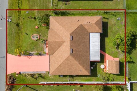 House in Kissimmee, Florida 4 bedrooms, 167.78 sq.m. № 1431915 - photo 6