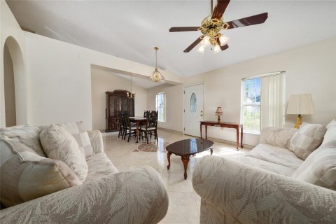 House in Kissimmee, Florida 4 bedrooms, 167.78 sq.m. № 1431915 - photo 22