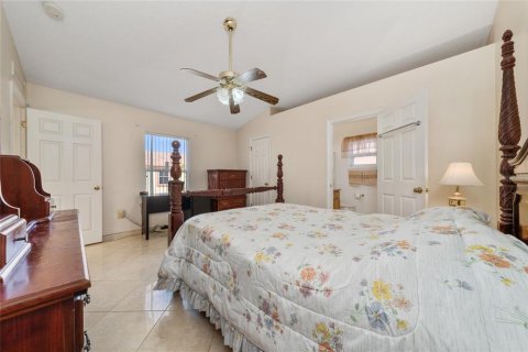 House in Kissimmee, Florida 4 bedrooms, 167.78 sq.m. № 1431915 - photo 26