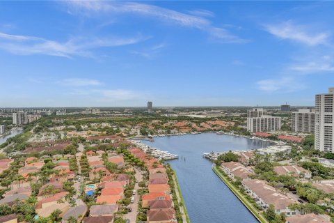 Condo in Aventura, Florida, 2 bedrooms  № 1423679 - photo 9