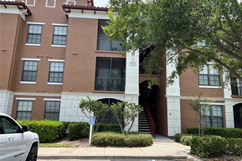 Condominio en alquiler en Sarasota, Florida, 1 dormitorio, 68.93 m2 № 1357645 - foto 2