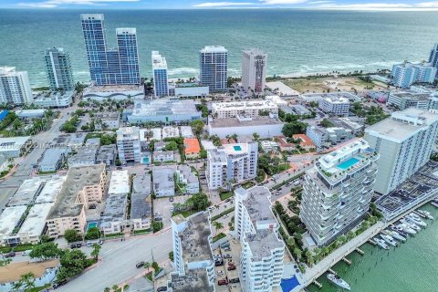 Condo in Miami Beach, Florida, 1 bedroom  № 1422949 - photo 3