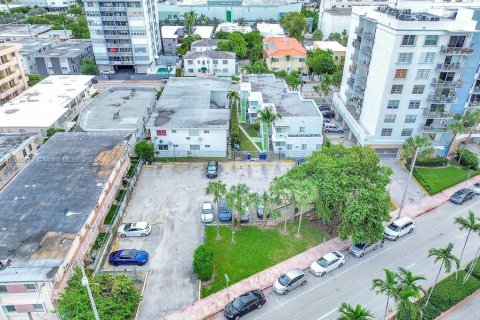 Condo in Miami Beach, Florida, 1 bedroom  № 1422949 - photo 19