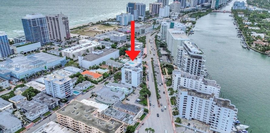 Condo in Miami Beach, Florida, 1 bedroom  № 1422949