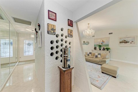 Villa ou maison à vendre à Punta Gorda, Floride: 2 chambres, 219.81 m2 № 1307170 - photo 14