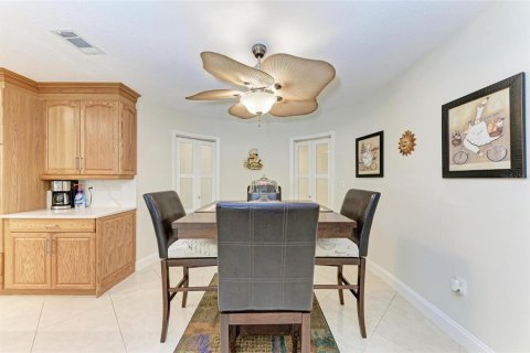 Villa ou maison à vendre à Punta Gorda, Floride: 2 chambres, 219.81 m2 № 1307170 - photo 21