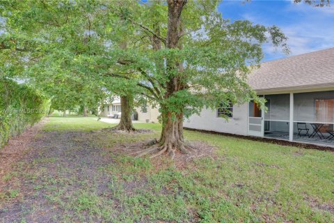 Villa ou maison à vendre à West Palm Beach, Floride: 2 chambres, 140.47 m2 № 1372902 - photo 19