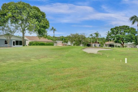 Villa ou maison à vendre à West Palm Beach, Floride: 2 chambres, 140.47 m2 № 1372902 - photo 23